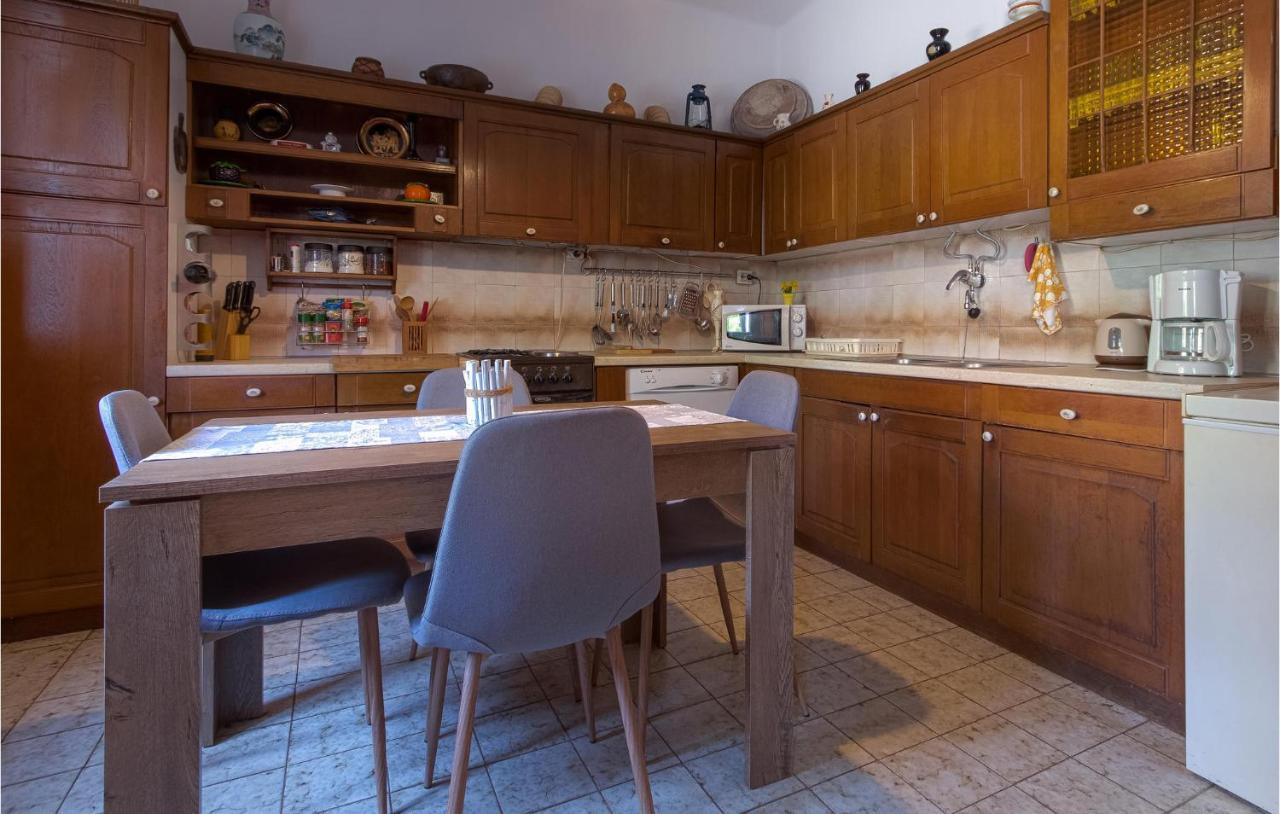 Awesome Home In Zaglav With Wifi מראה חיצוני תמונה
